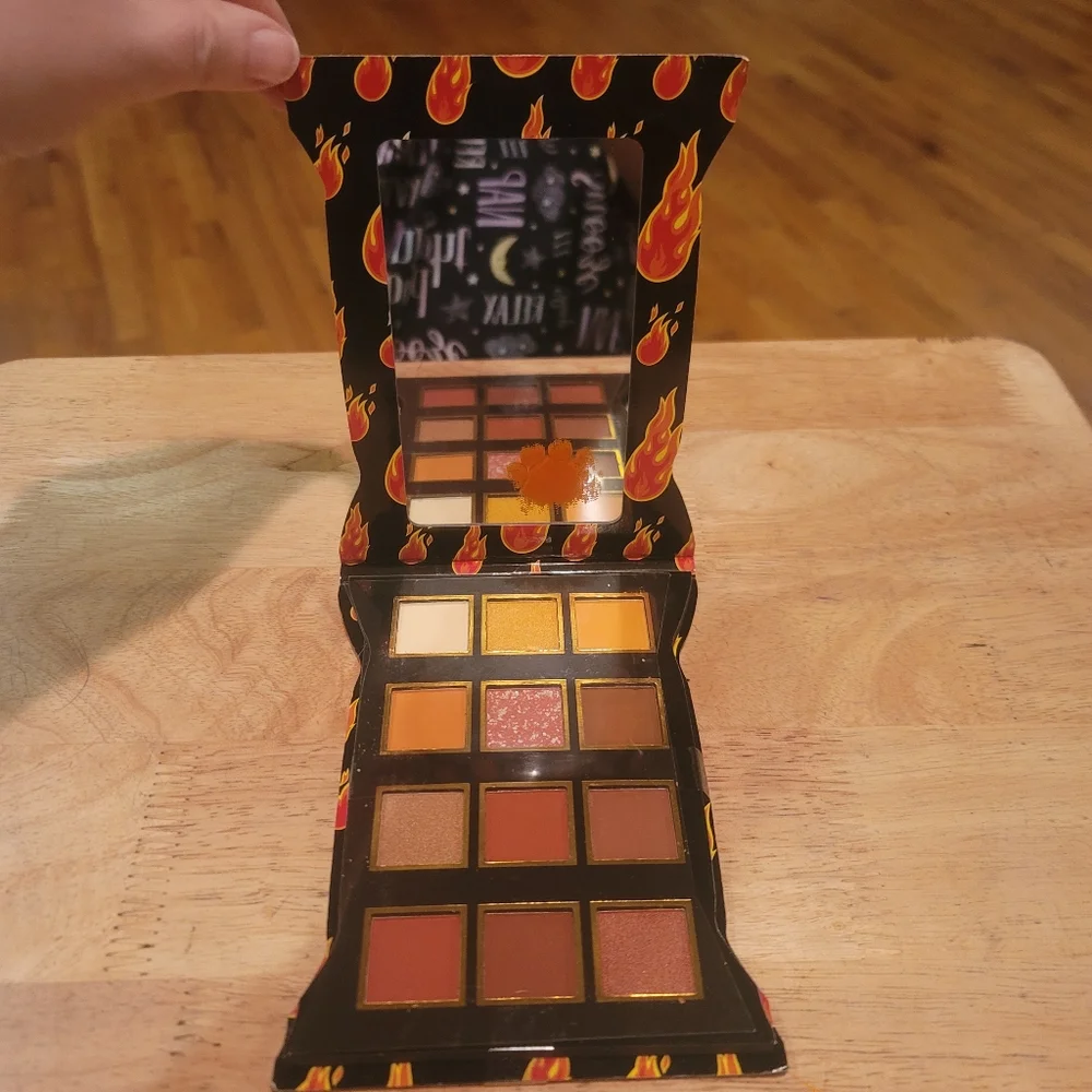 New Taste Beauty x Flamin Hot Cheetos Eyeshadow Palette